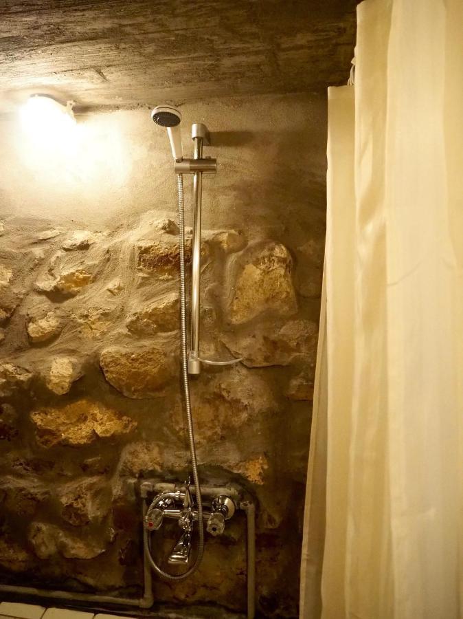 Authentic Guest Stay in the heart of Veliko Tarnovo Студио с изглед към Царевец Экстерьер фото