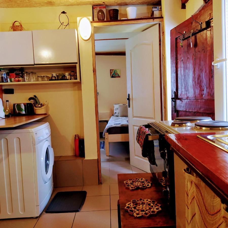 Authentic Guest Stay in the heart of Veliko Tarnovo Студио с изглед към Царевец Экстерьер фото