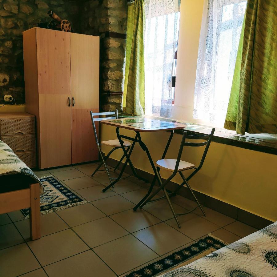 Authentic Guest Stay in the heart of Veliko Tarnovo Студио с изглед към Царевец Экстерьер фото